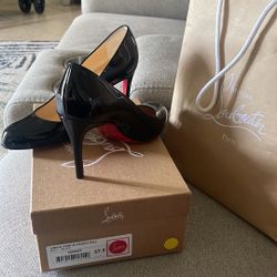 Authentic Christian Louboutin Shoes Sz 11 (With Internet Receipt) for Sale  in Orlando, FL - OfferUp