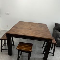 Wooden table 4-6 seats, 4 chairs