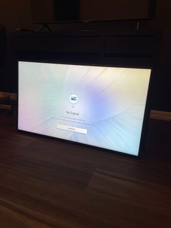 Samsung 43" 4K UHD Smart TV – UN43NU8900BXZA – No Stand