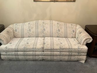 Flexsteel Queen Sleeper Sofa / Couch - Floral Traditional