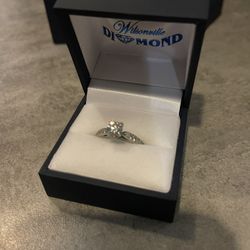 Diamond, Round Cut Engagement Ring .8 Carats