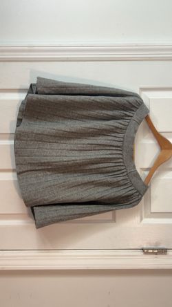 Gray Ribbed Knit Pleated Skirt