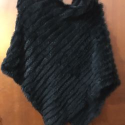 Wilson’s Maxima Poncho Shawl