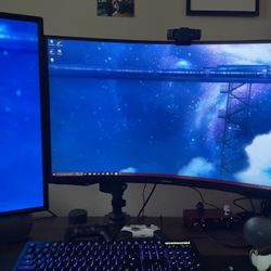 32” Samsung Odyssey G5 1440p 144Hz QHD + Vizio 24” + Dual VESA Mount – $199
