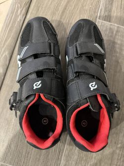 Women’s Peloton Shoes Size 40. Like New.