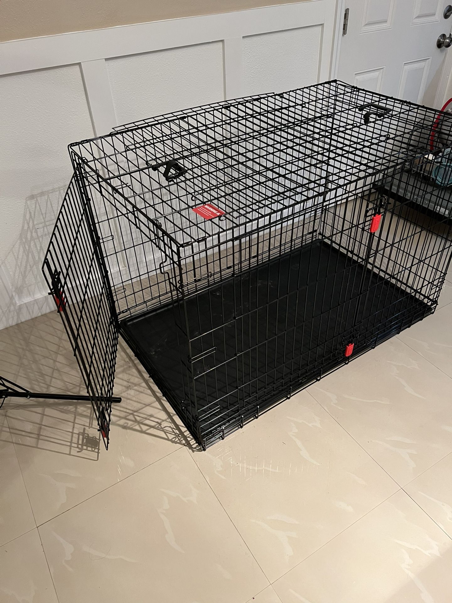 XL Dog Crate With Double Door , Tray , And training Divider 
