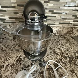 Kitchen Aid Mixer 