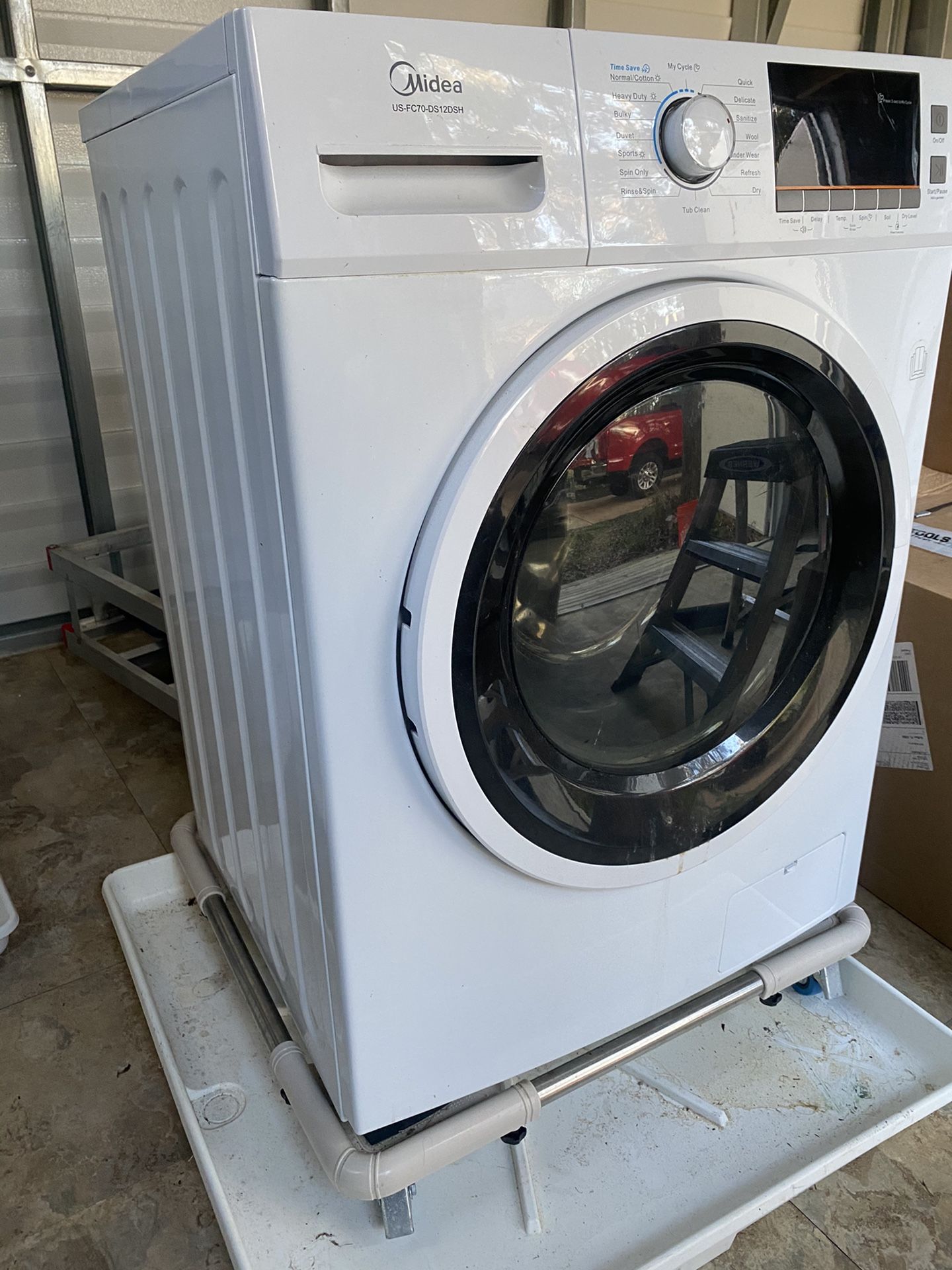 RV Washer/dryer combo all in one, RV or Apt laundry Midea 120v 2.4cu ft