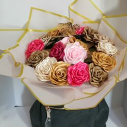 Buquet De Rosas Eternas Con Mochila
