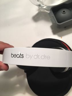 Beats by dre, over ear wireless Bluetooth