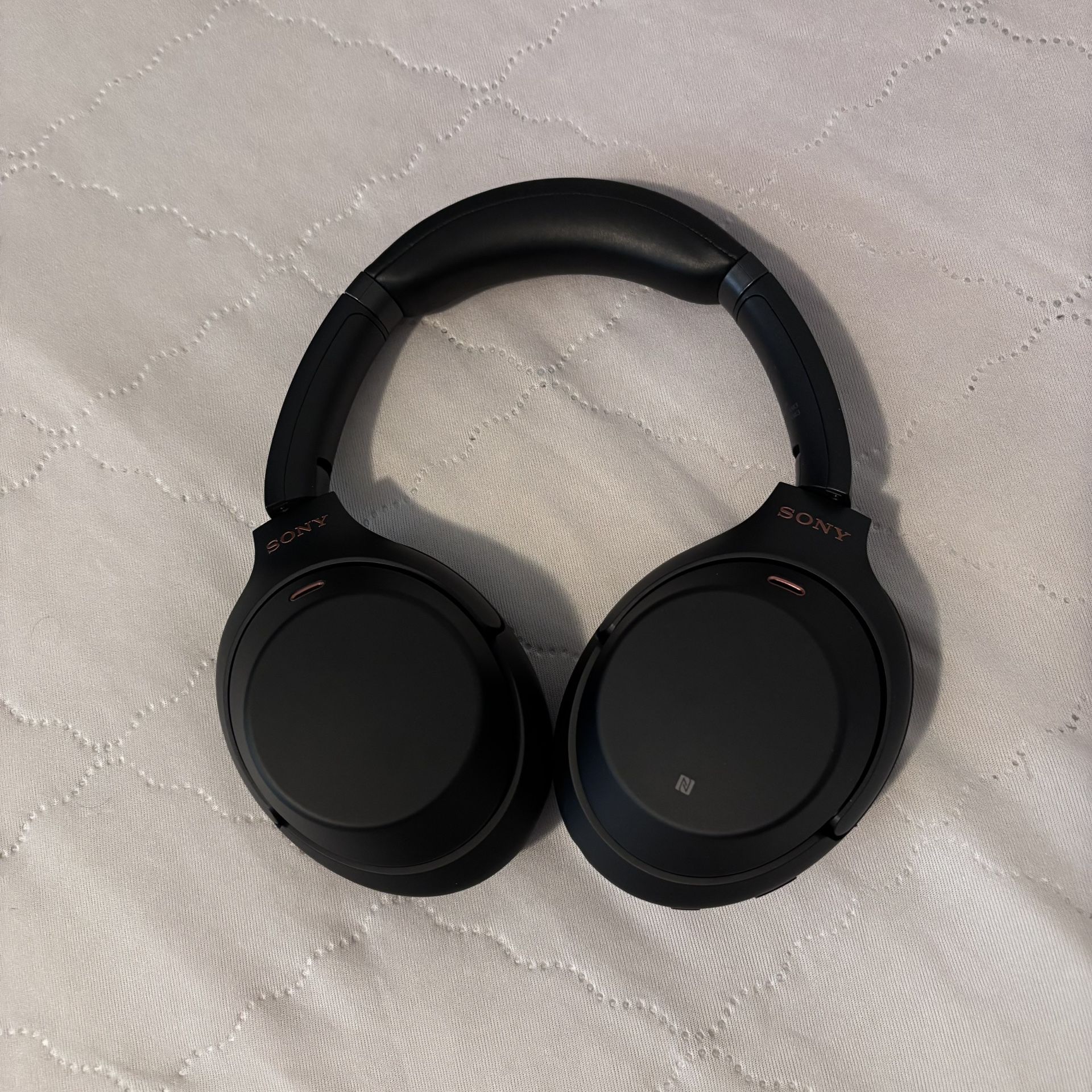 Sony WH-1000XM3 Bluetooth Headphones