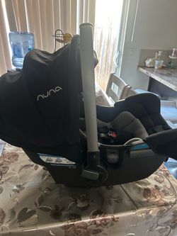 Nuna pipa rx car seat and base