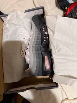 never worn pink air max 95 women 8.5 so 7 men’s