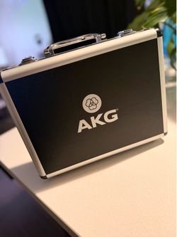 AKG C214 Condenser Microphone