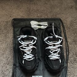 Balenciaga Track Black & White laces size 43