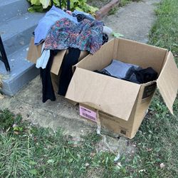 2 Cajas De Ropa Nueva Y Usada En Buen Estado 