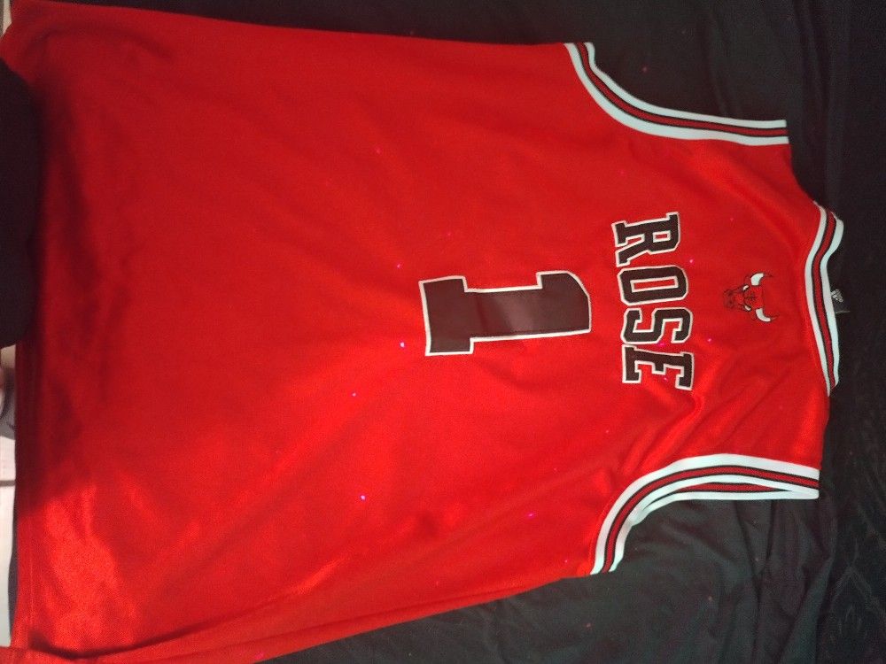 BULLS ROSA#1 JERSEY (XL)