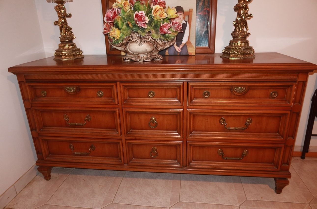5 Piece Honey Colored Bedroom Set