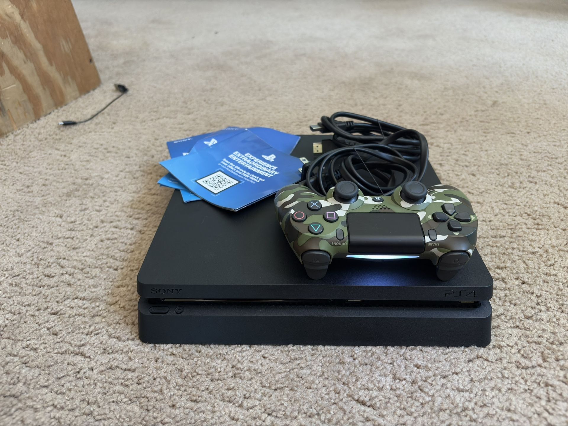 PS4 SLIM 1TB W CONTROLLER/EVERYTHING NEEDED