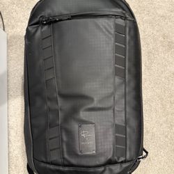 Peter McKinnon 35L Backpack & 21L Cube