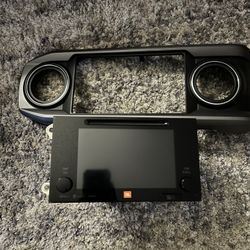 2019 Tacoma JBL stereo