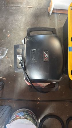 Fortress™ 2-Burner Cast Aluminum Gas Grill