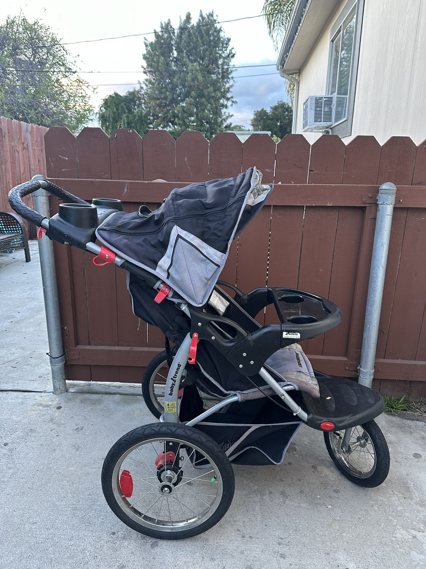 Expedition jogger Stroller