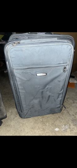 Used Dakota Luggage 🧳 (midsize
