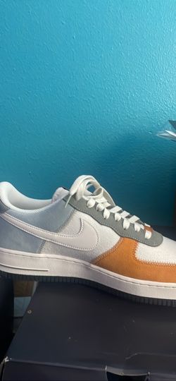 Nike Men's Low-Top Sneakers - White/Orange/Gray
