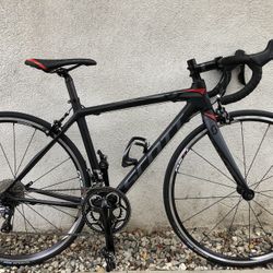 Scott CR1 full carbon road bike size 47cm XXS. Looks and rides great. $800 Firm