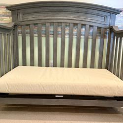 Oxford Baby 4 in 1 Convertible Crib & Mattress