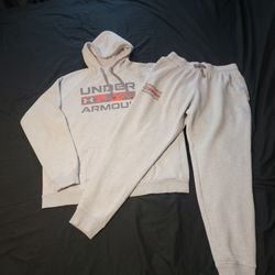 MENS UNDER ARMOUR FLEECE CAMO BAR HOODIE AND UA RIVAL JOGGERS SWEATS( SOLD AS A PAIR)