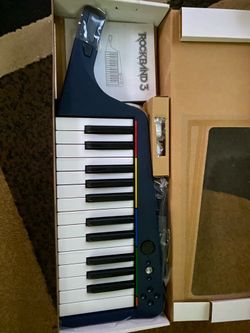 Rock band 3 keyboard for Wii game software included
