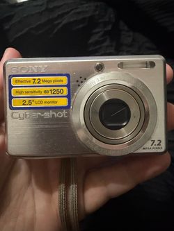 Sony Cyber-shot DSC-S750
