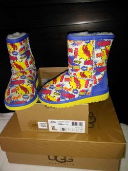 Kids UGS boots size 9