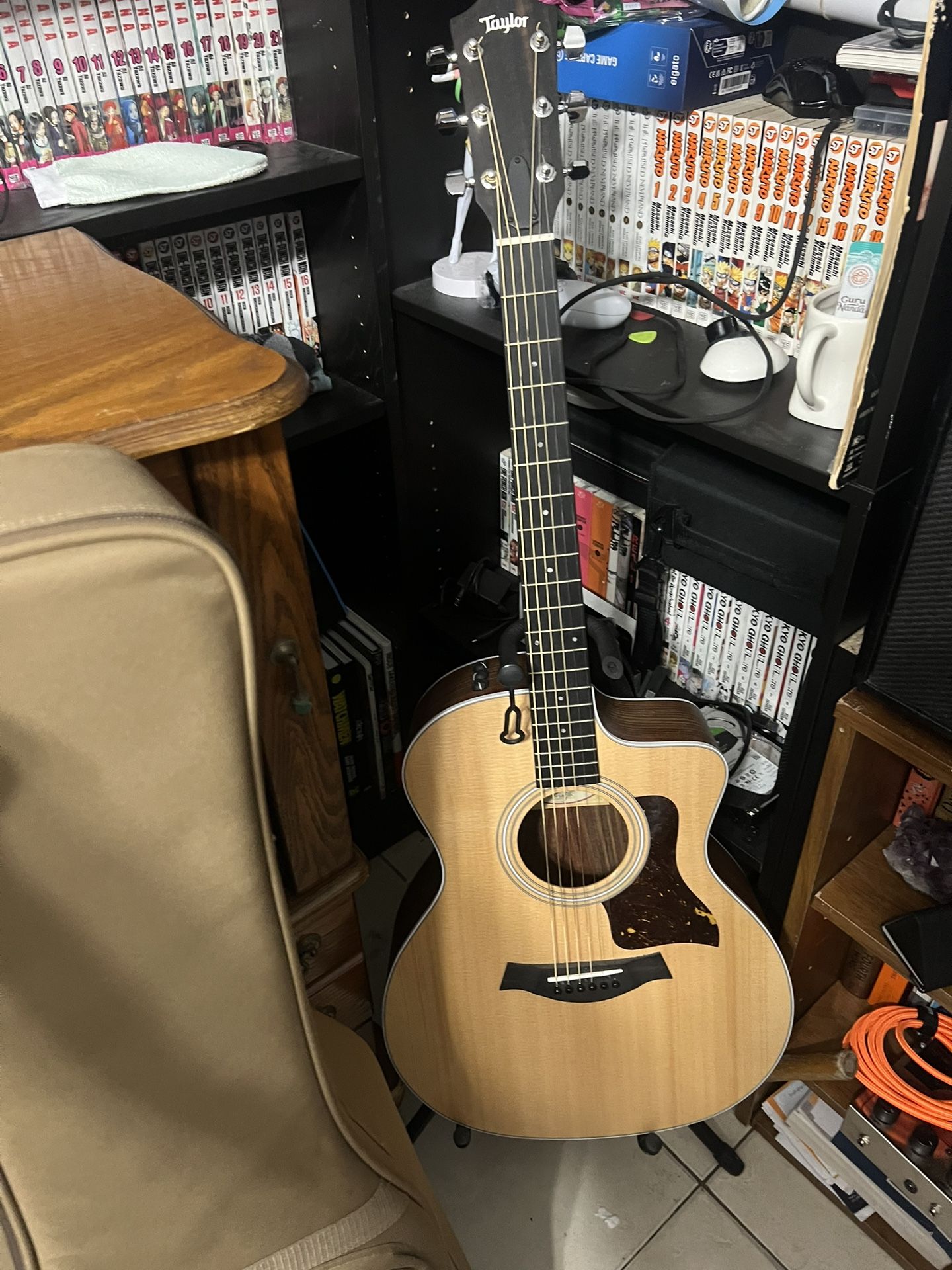 Taylor 214 CE Acoustic Guitar