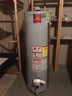 Like new 40 gallon gas water heater on sale for Sale in Mishawaka, IN -  OfferUp