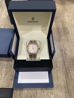 Brand new AP WATCH Audemars Piguet  Royal Oak