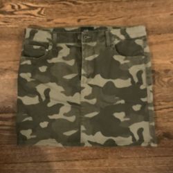 Celebrity Pink Camo Skirt
