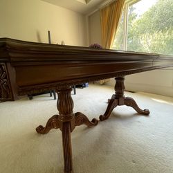 Solid dining Table