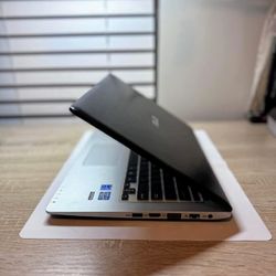ASUS Sonicmaster Laptop