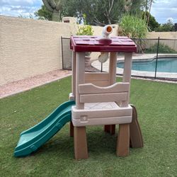 Step2 Kids Lookout Treehouse with slide