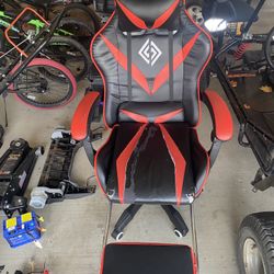 Gaming Chair/Computer Chair