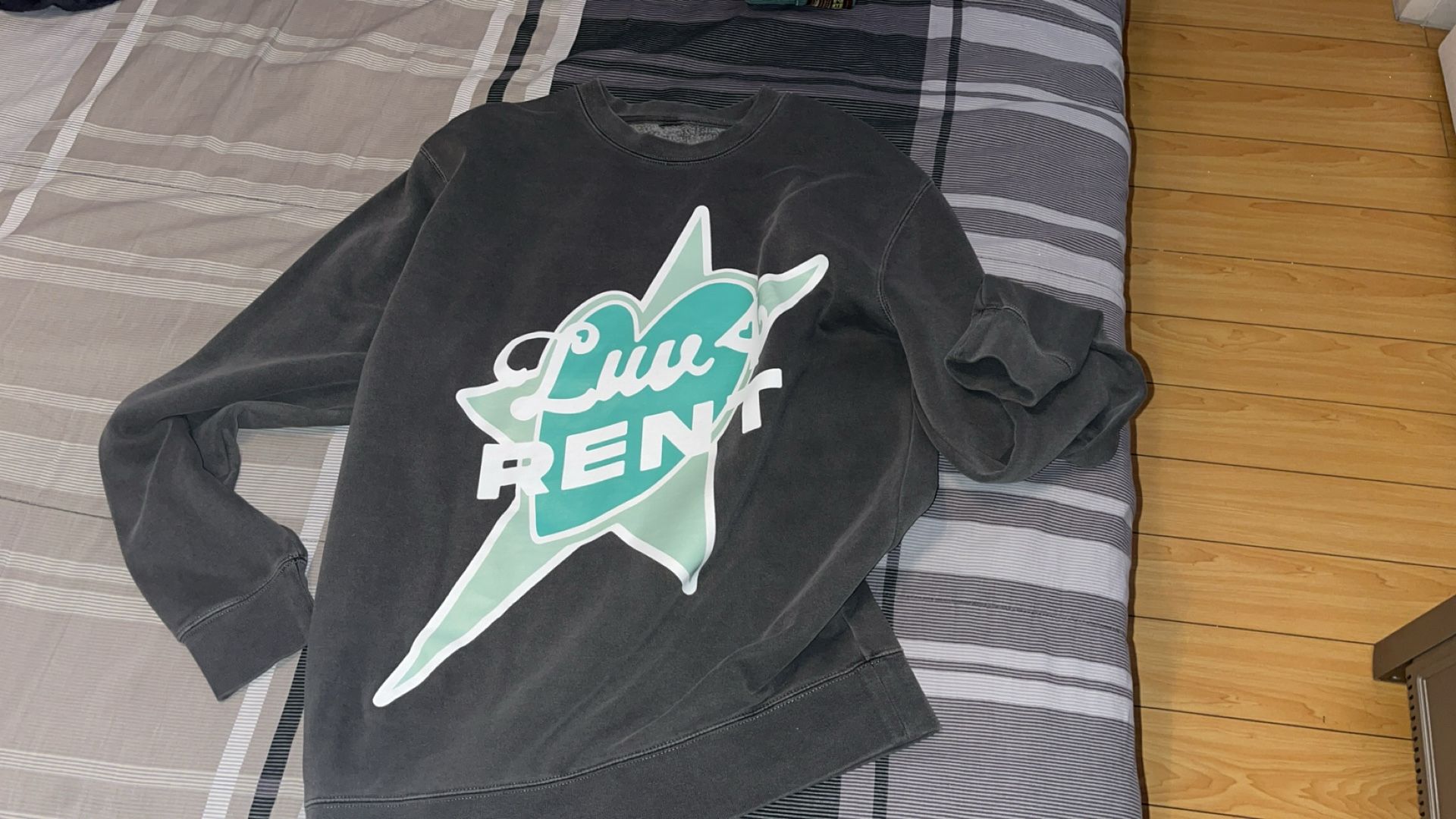 Zero Fatigue / Smino Luv4Rent Crew neck