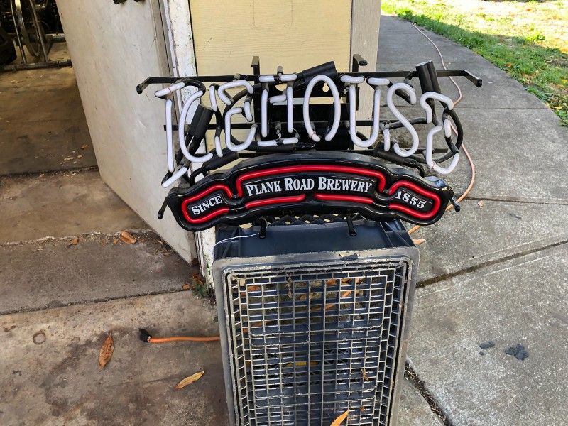 Neon Ice House Beer Sign