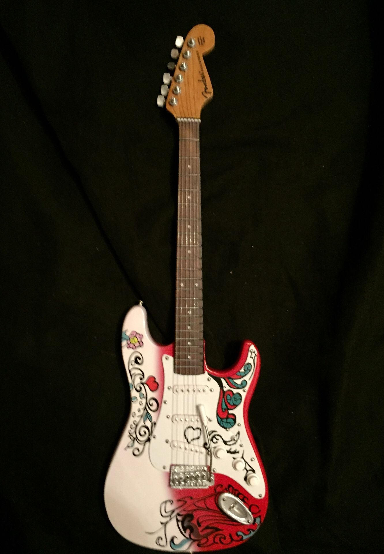 Fender Jimi Hendrix miniature guitar W/stand
