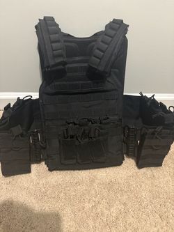 Plate Carrier + 2 Level III 10x12 Ballistic Plates