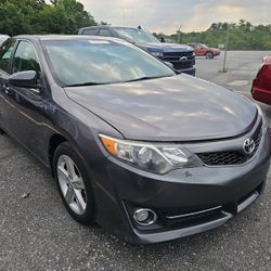 2014 Toyota Camry SE
