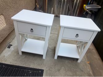 Small Night Stand Set of 2 with Drawer