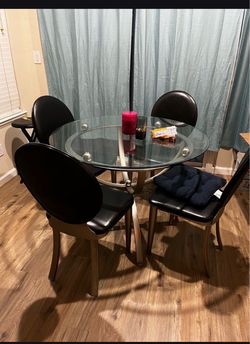 Kitchen table
